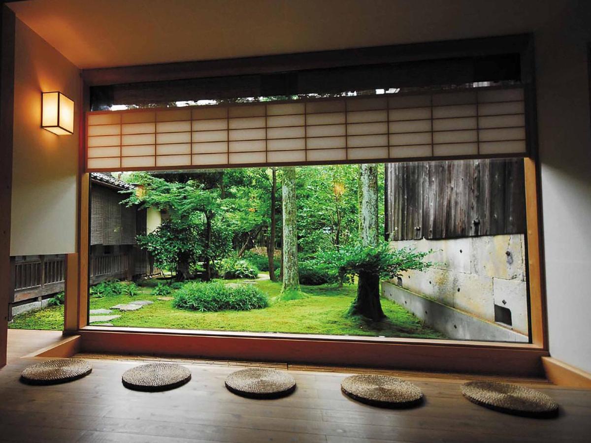Отель Ooedo Onsen Monogatari Yamashiro Saichoraku Кага Экстерьер фото