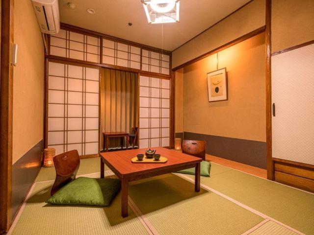 Отель Ooedo Onsen Monogatari Yamashiro Saichoraku Кага Номер фото