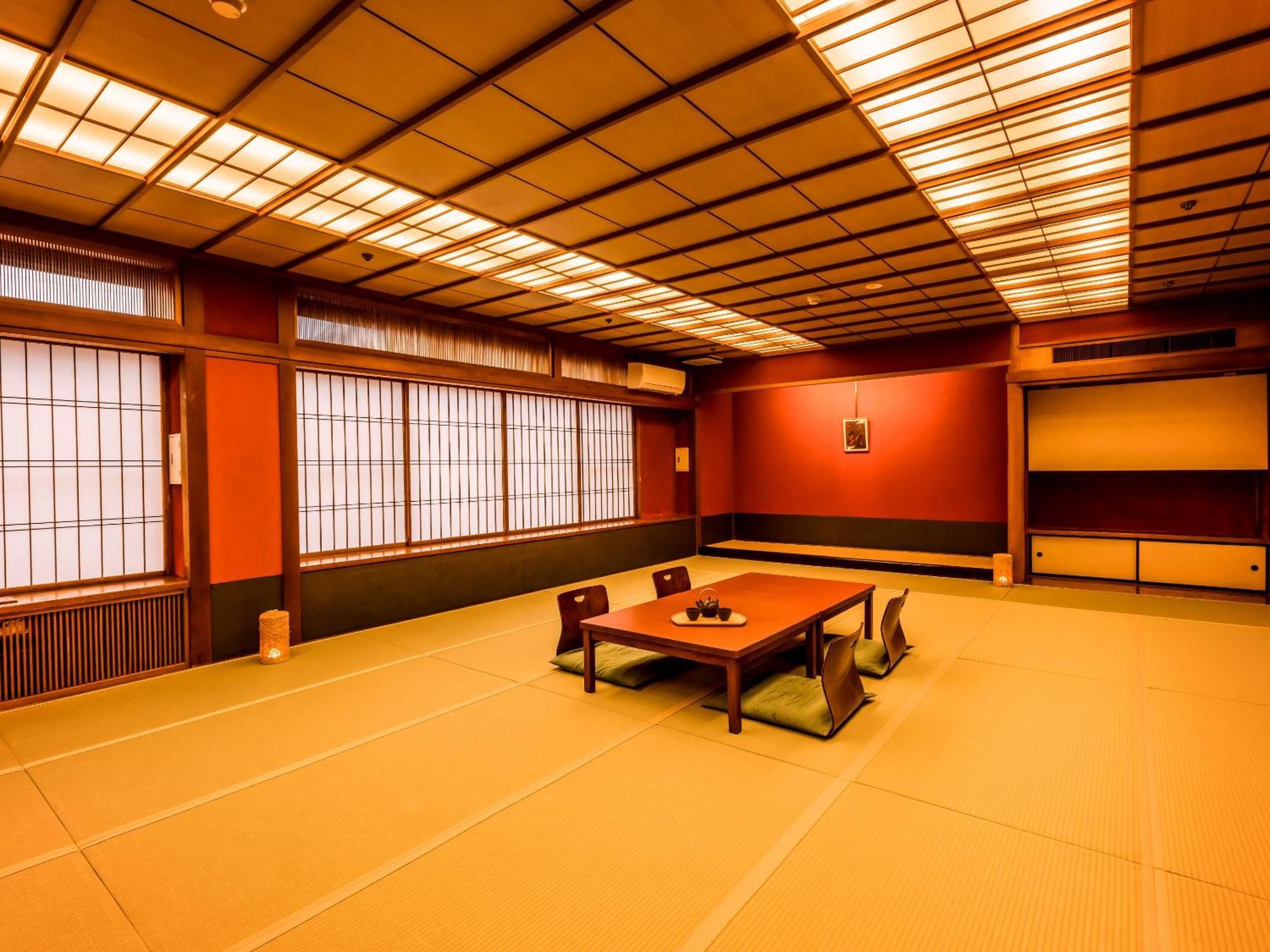 Отель Ooedo Onsen Monogatari Yamashiro Saichoraku Кага Номер фото